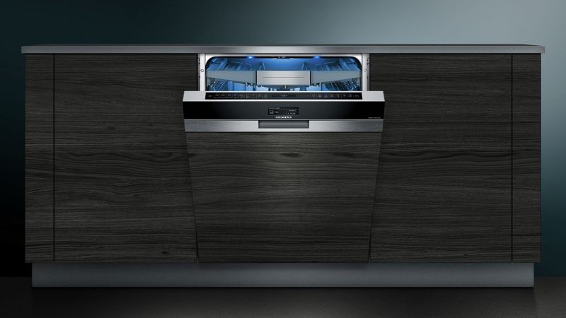 Встраиваемая посудомоечная машина Siemens SN 578S00 TR с декоративным фасадом и открытой панелью